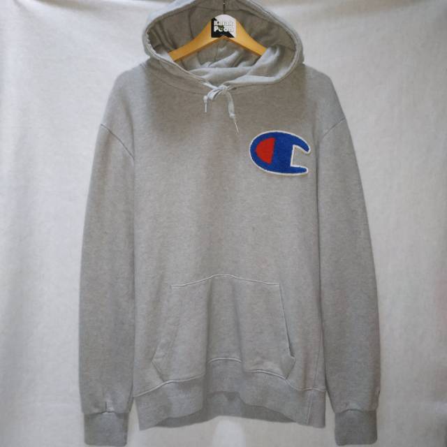 Champion big logo outlet hoodie