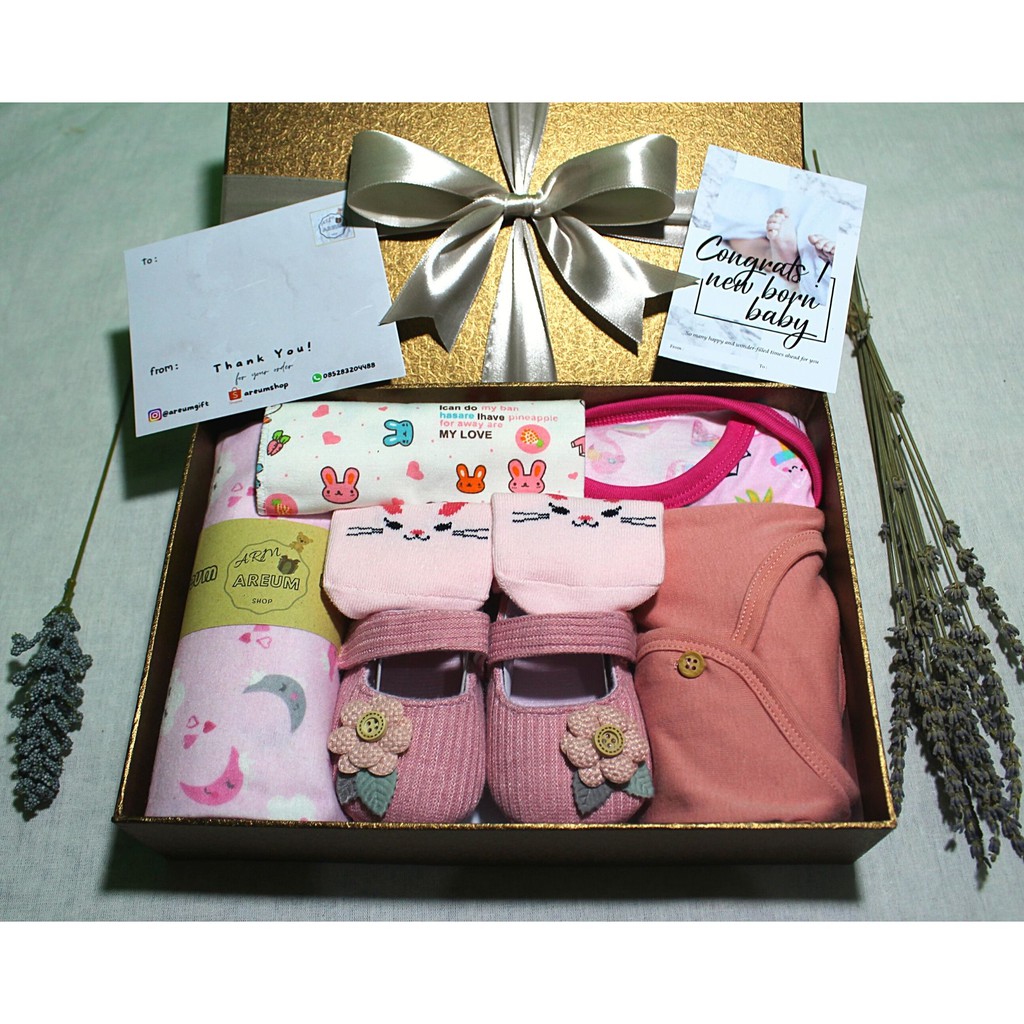 Hampers for newborn baby clearance girl