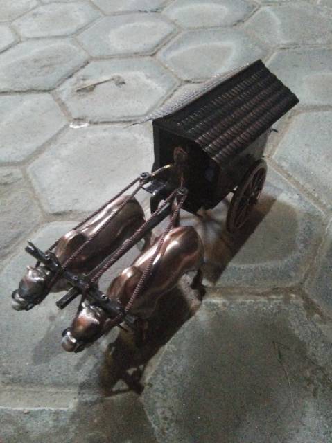 Jual MINIATUR CIKAR SAPI DELMAN SAPI BAHAN BESI - PAJANGAN | Shopee ...