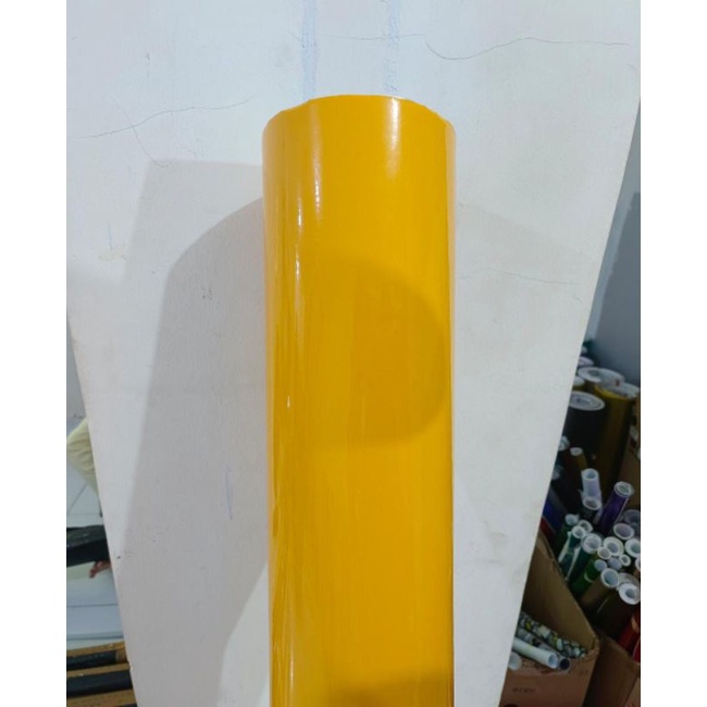 Jual Stiker Kendaraan glossy kuning bahan premium L122CmxP50Cm Best ...