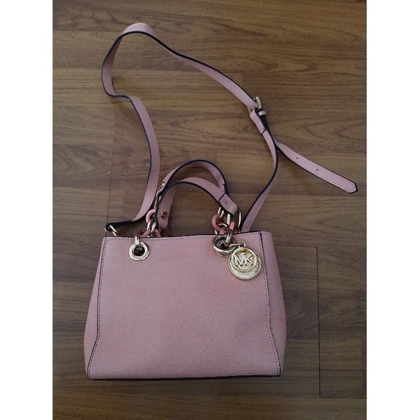 Harga sling bag michael kors best sale