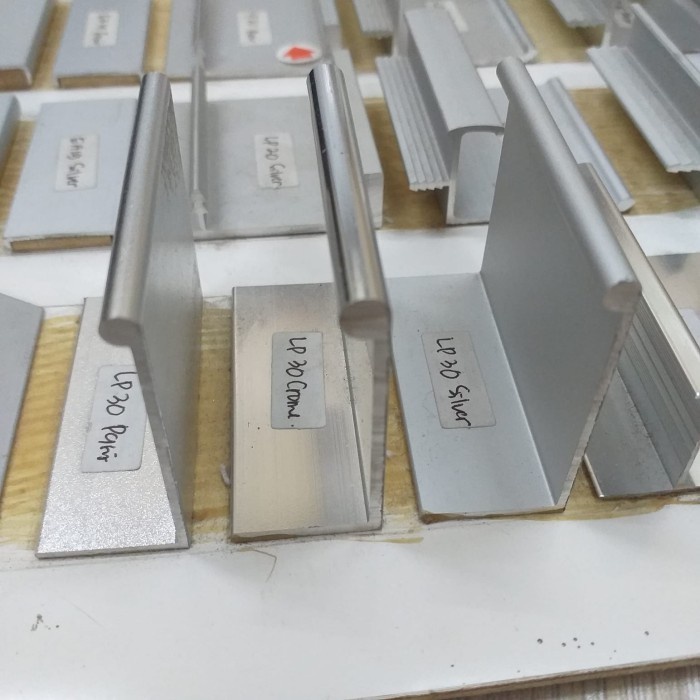 Jual LIST FRAME EDGING LP30 CROME SILVER DOP BLACK PASIR ALUMINIUM ...