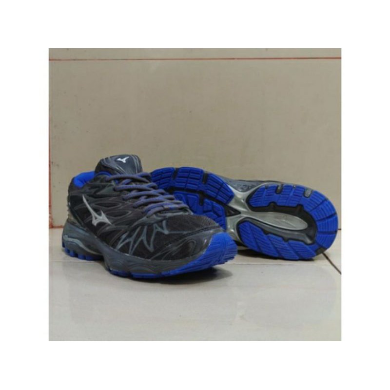 Jual sepatu voli mizuno wave prophecy premium impor sepatu voli