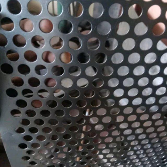 Jual Plat Lubang Besi Bolong Perforated 2mm 3mm 4mm 5mm 6mm 8mm 10mm 12mm Ukuran 50cm X 0815