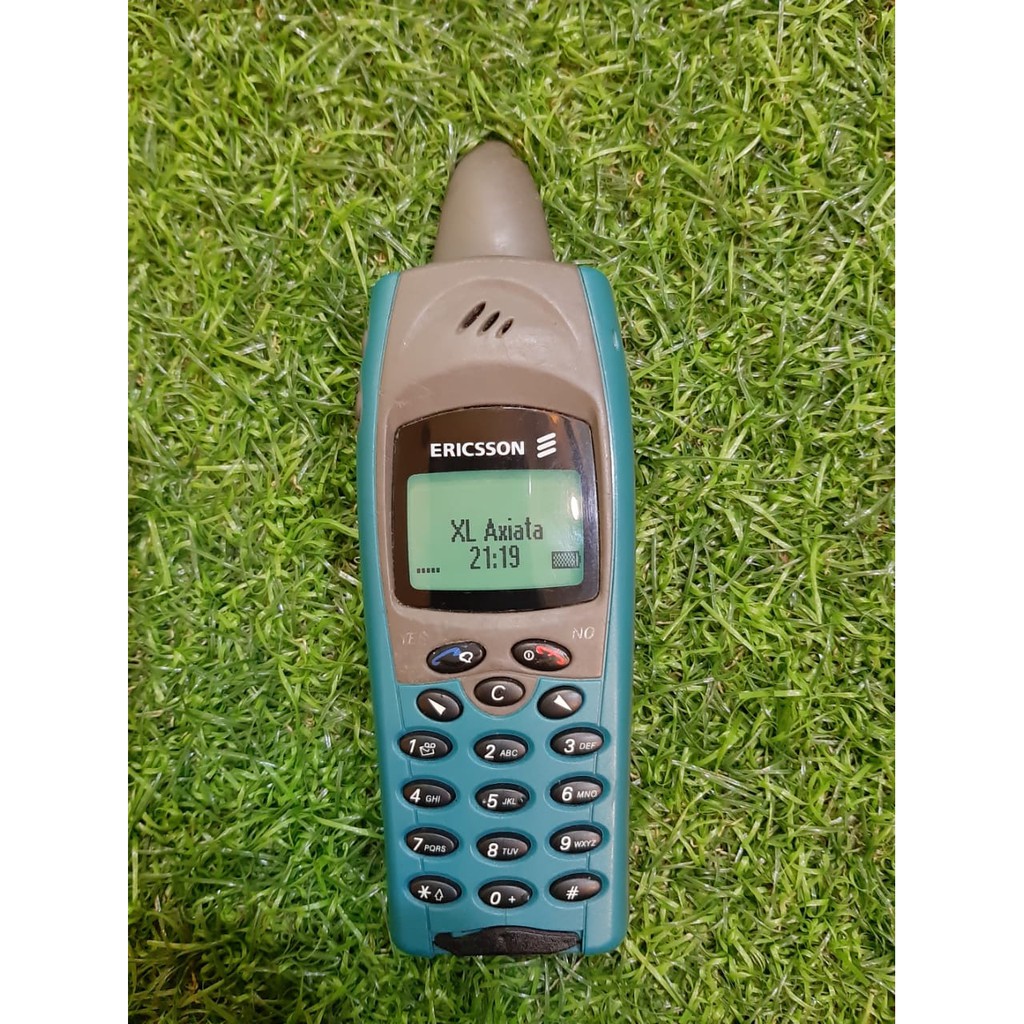 Jual HP Jadul Ericsson R310 R310s Outdoor Hiu Anti Air Not R190 or R320 ...