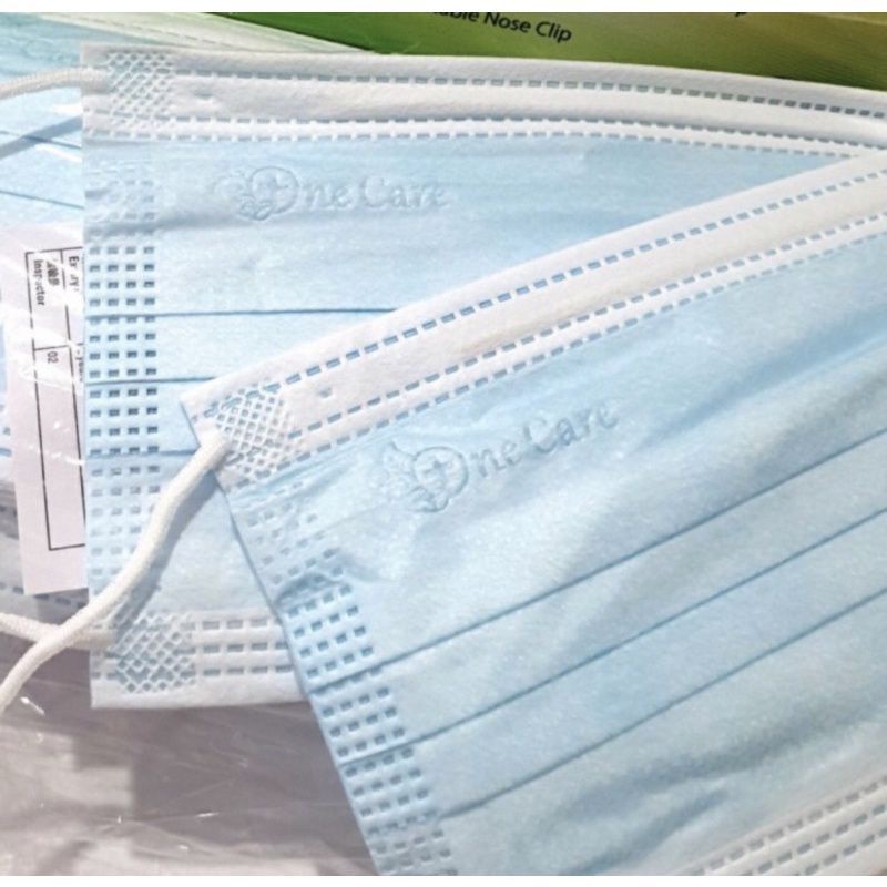 Jual Masker One care Earloop embos 3 ply isi 50/Masker One care Embos ...