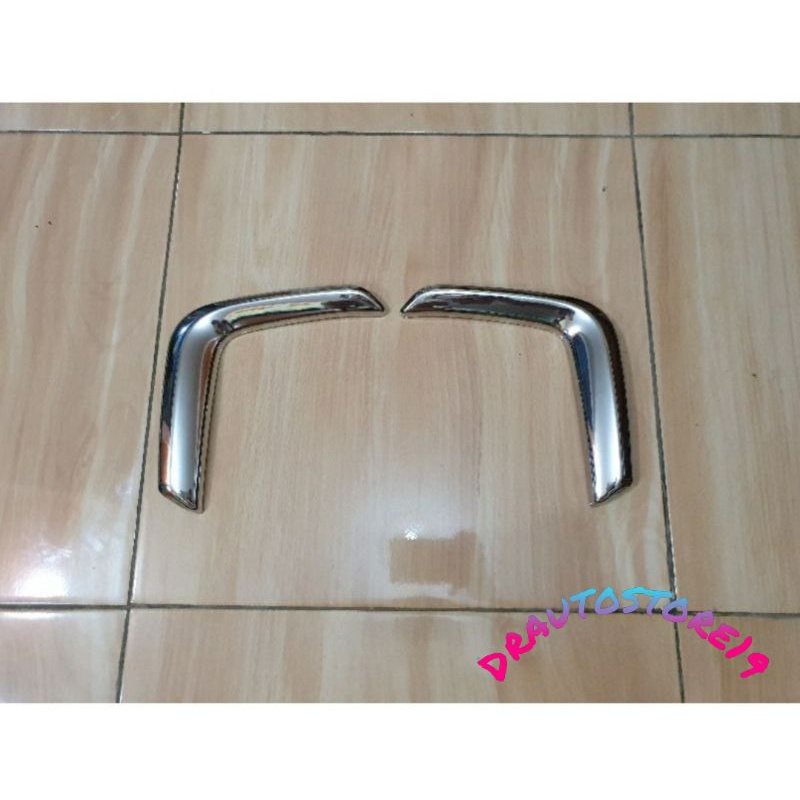 Jual List Garnish Bumper Radiator Toyota (Innova Reborn, Venturer 2016 ...