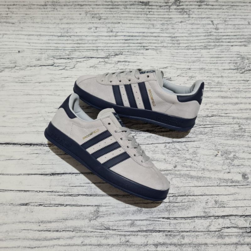 Adidas broomfield cream deals