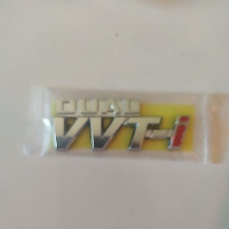 Jual Emblem Tulisan Vvt I Yaris Original Shopee Indonesia