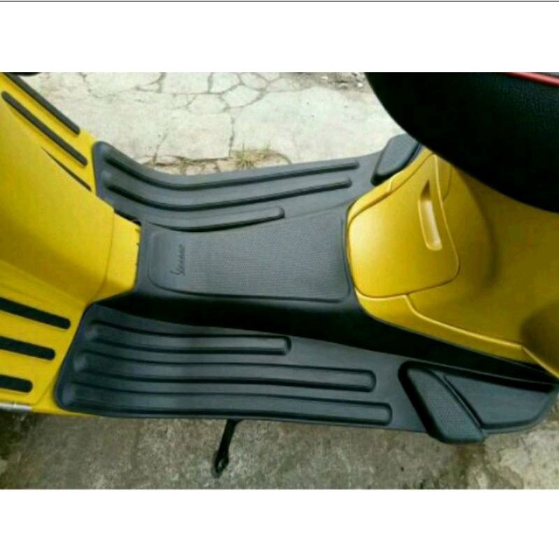 Jual Karpet Vespa Lx S Lxv Aksesoris Motor Vespa Matic Shopee Indonesia