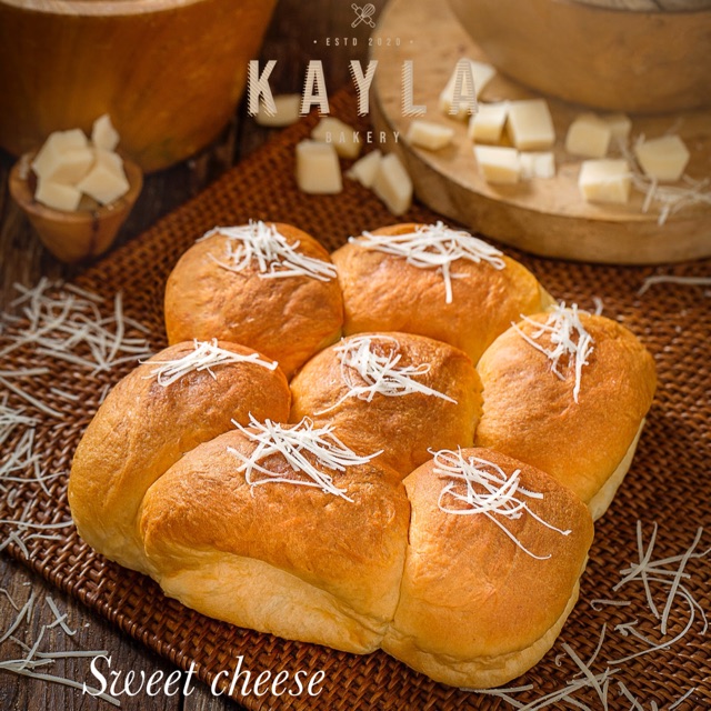 Jual [KAYLA BAKERY] Roti Sobek Sweet Cheese | Shopee Indonesia
