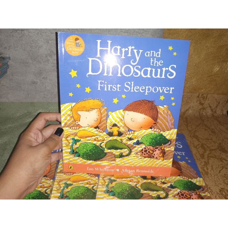 jual-harry-the-dinosaurs-first-sleepover-shopee-indonesia