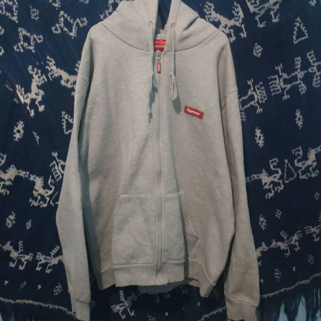 Harga hoodie supreme online