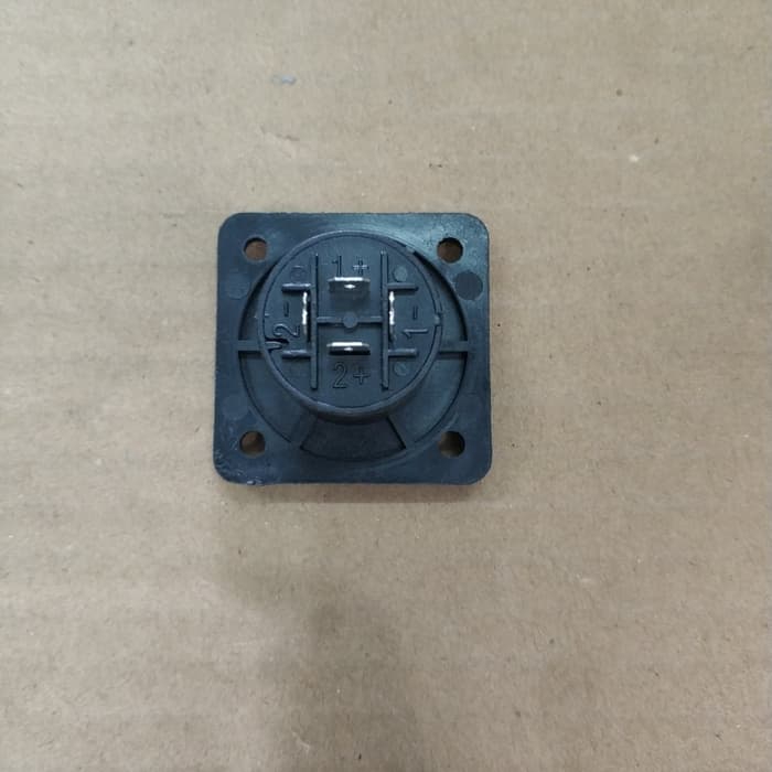 Jual Soket spikon kotak atau segi import china / soket speaker segi ...