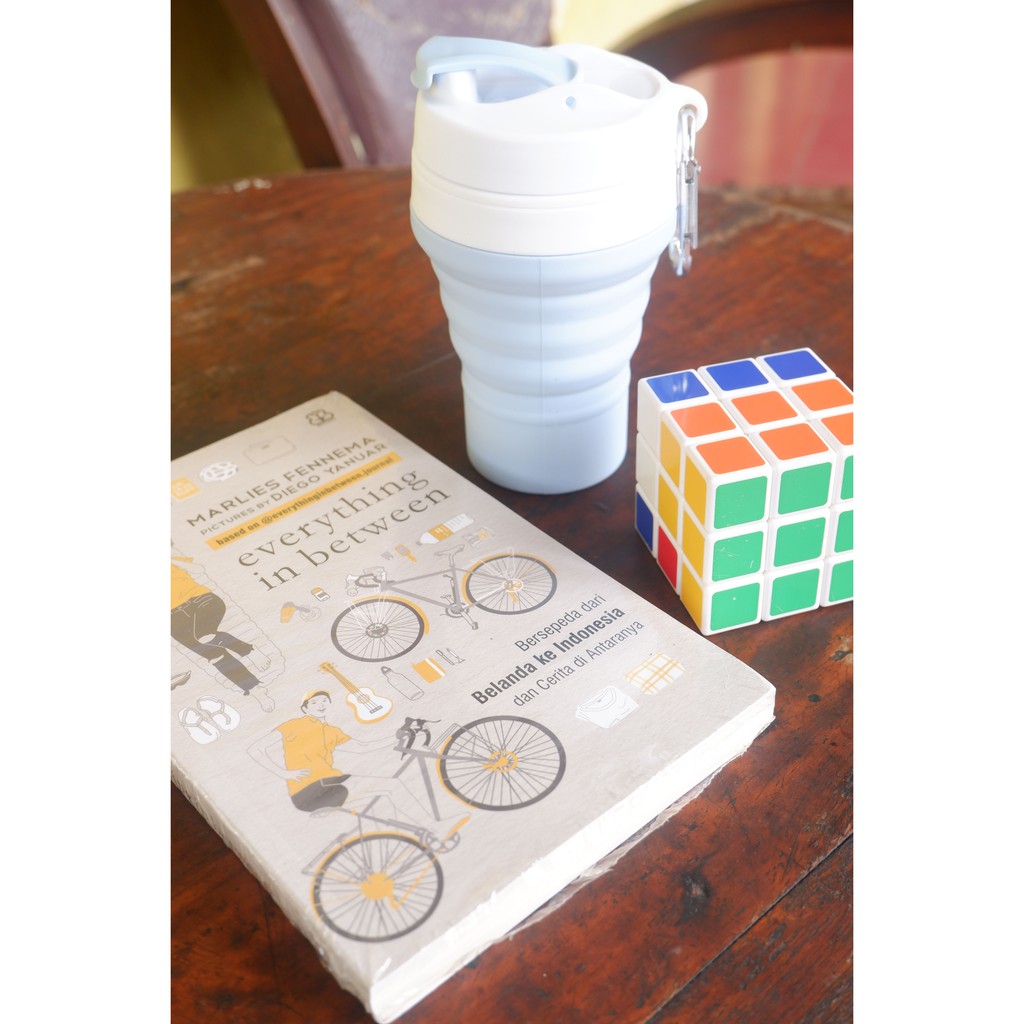 Jual Buku Everithing In Between | Shopee Indonesia