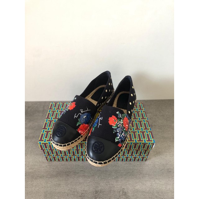 Tory burch best sale flower shoes