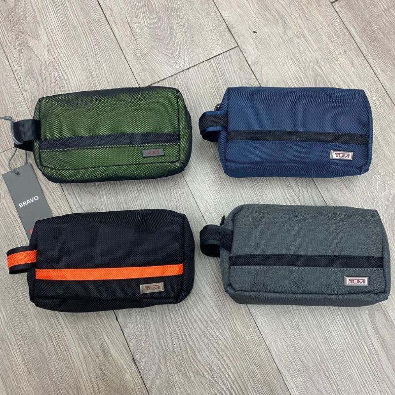 Clutch tumi original hotsell