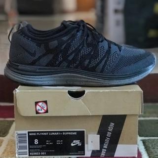 Nike flyknit store lunar 1 supreme