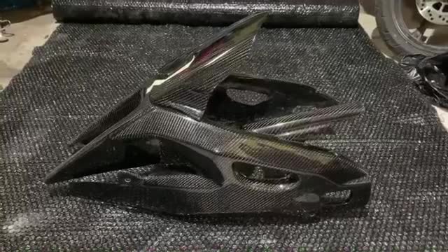Jual Cover Swing Arm Yamaha R25 Model Yamaha R1 Carbon Kevlar | Cover ...