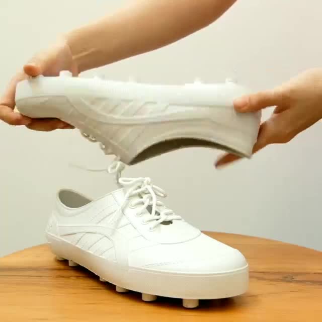 Jual SEPATU BOLA putih | HENKI soccer shoes pole pool pul duri ringan ...