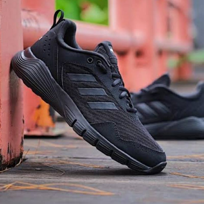 ADIDAS ORIGINAL CLOUDFOAM FLUID BOLD ALL BLACK