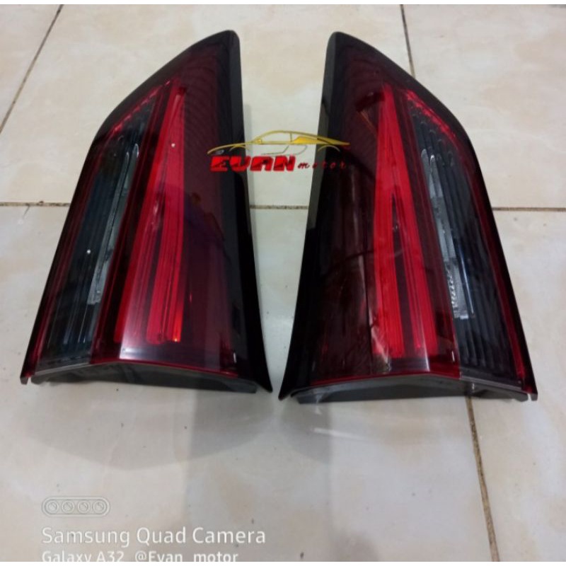 Jual Lampu Reflektor Bagasi Mitsubishi Xpander Tahun Shopee Indonesia