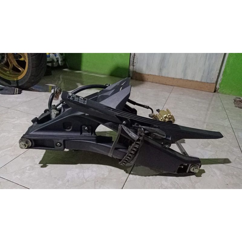 Jual Swing Arm R15 V3, XSR 155, MT15 Sett | Shopee Indonesia