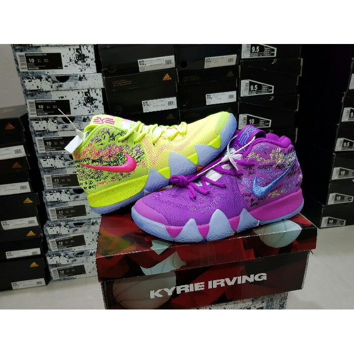 Sepatu basket best sale kyrie 4