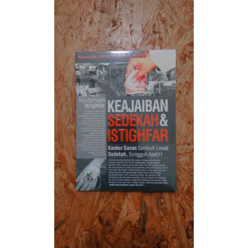 Jual Buku Keajaiban Sedekah Dan Istighfar | Shopee Indonesia