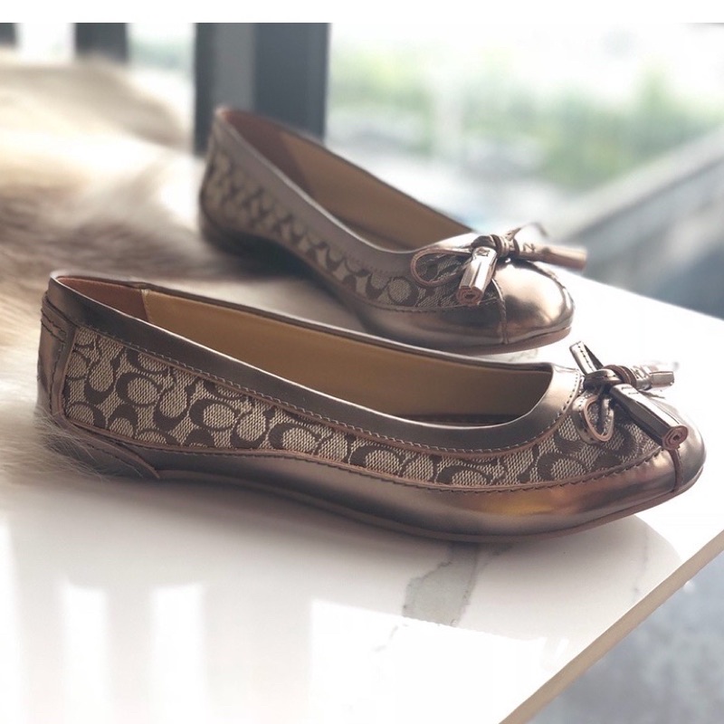 Jual COACH FLAT SHOES SIGNATURE BROWN Shopee Indonesia