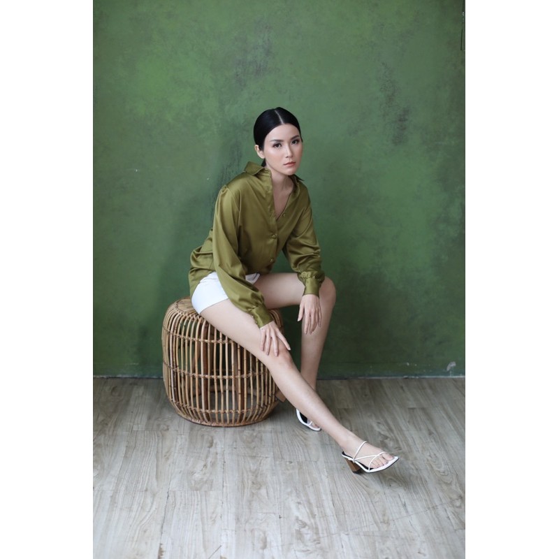 Jual ROULINE TOP in OLIVE | Shopee Indonesia
