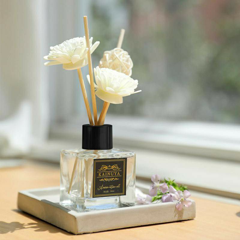 Reed Diffuser Alat Pengharum Ruangan Parfum Essensial Oil Hiasan Stik Kayu + Bunga