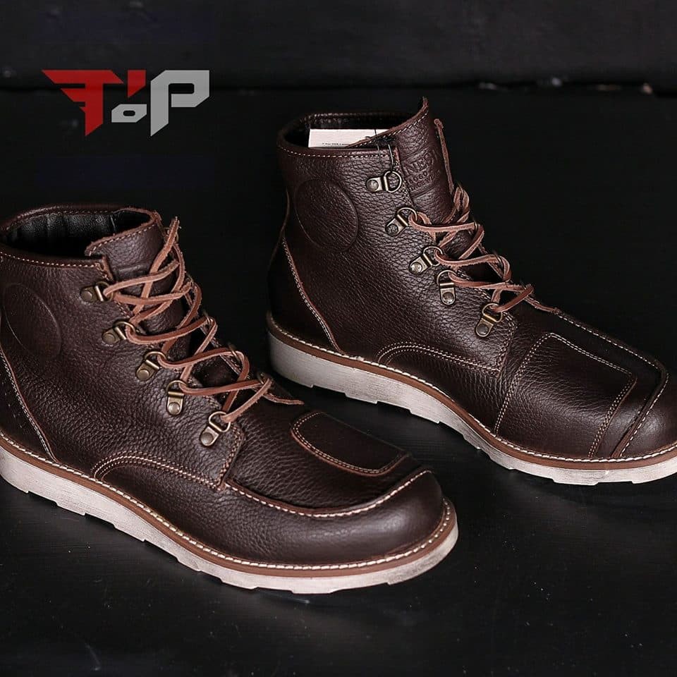 Dainese hot sale cooper boots