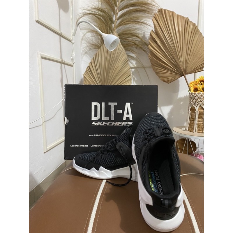 Jual Sepatu DLT-A Skecher Original PL Tapi Baru Belum Pernah Dipakai ...