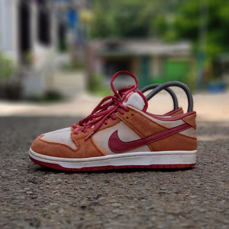 Nike sb dunk dark russet cedar deals