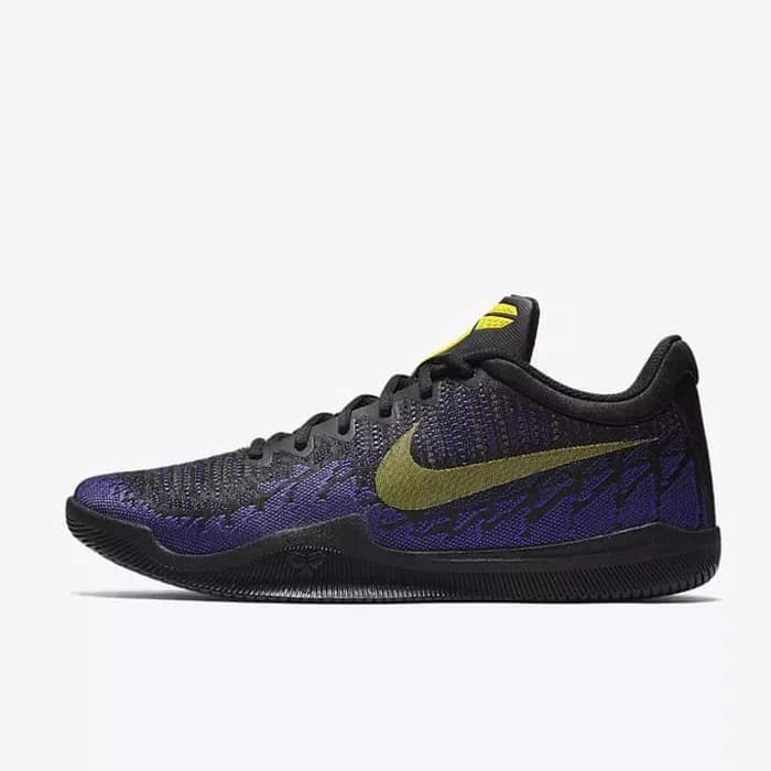 Sepatu basket sale kobe