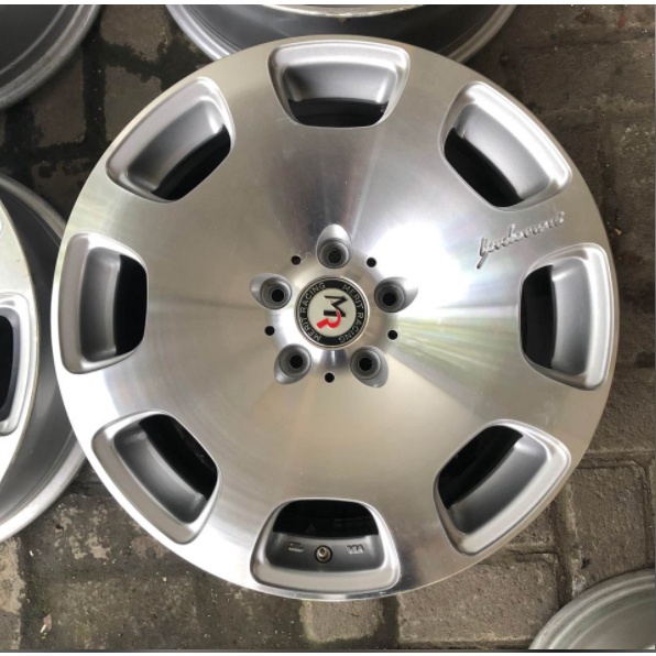 Jual Velg Merit Racing (Taiwan) R18 pcd 5x114 Untuk Innova Xpander ...