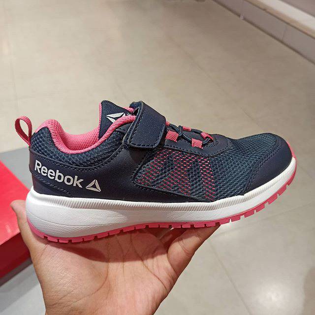 sepatu reebok anak perempuan