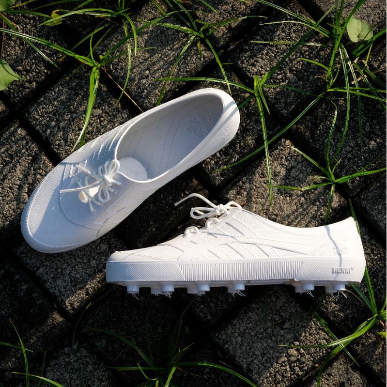 Jual SEPATU BOLA putih | HENKI soccer shoes pole pool pul duri ringan ...
