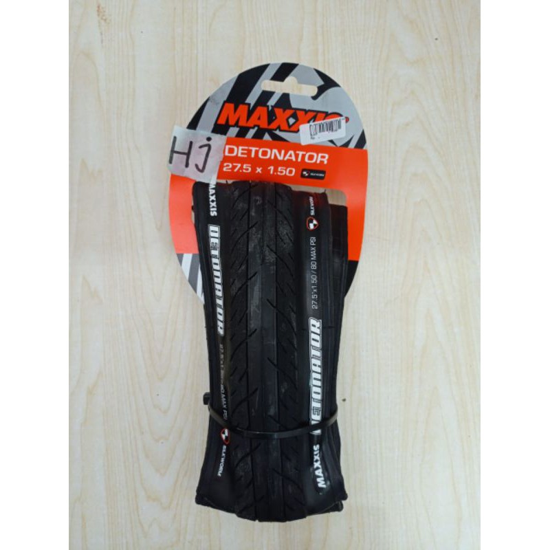 Maxxis detonator 27.5 store x 1.50