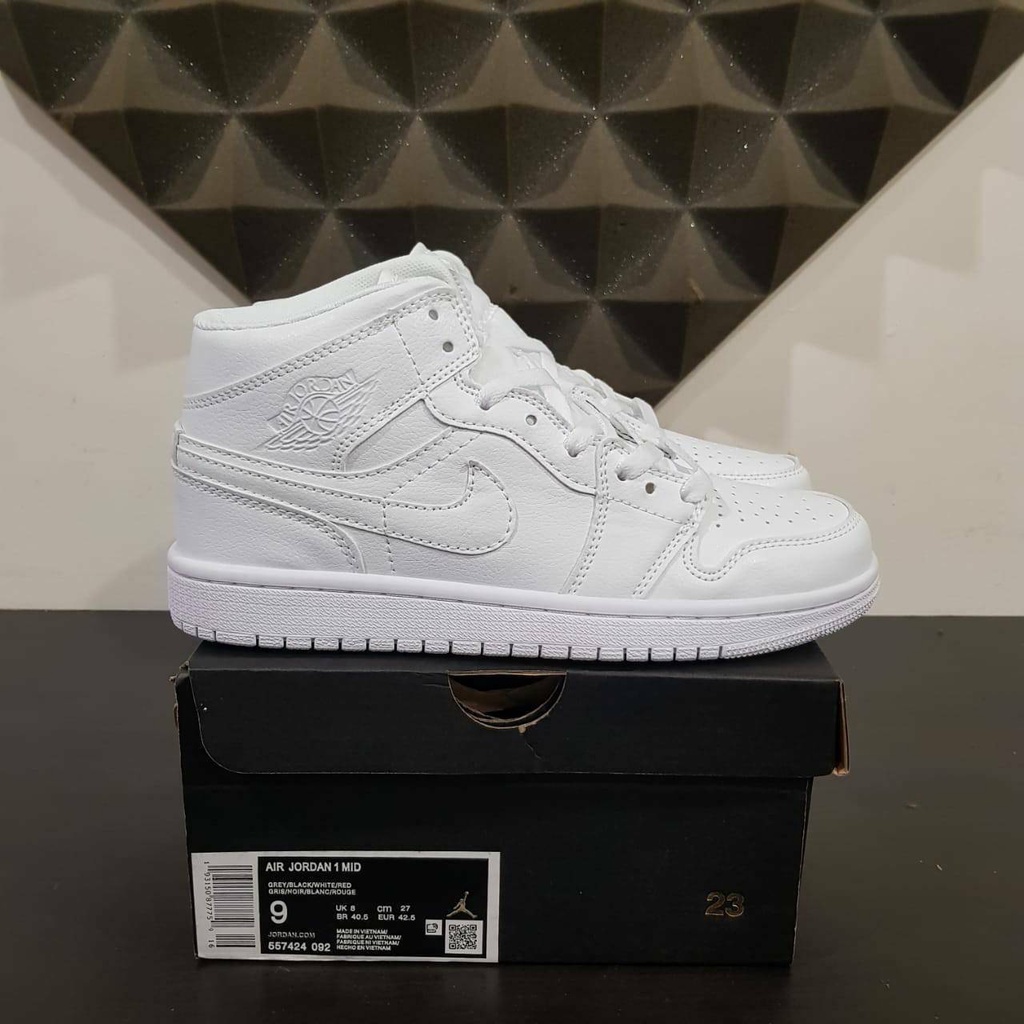 Premium Triple Jordan Og Triple Black Size 13 Air Jordan Retro OG