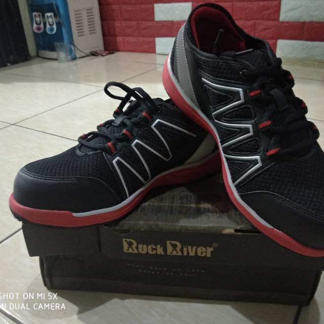 Rock river safety shoes hotsell