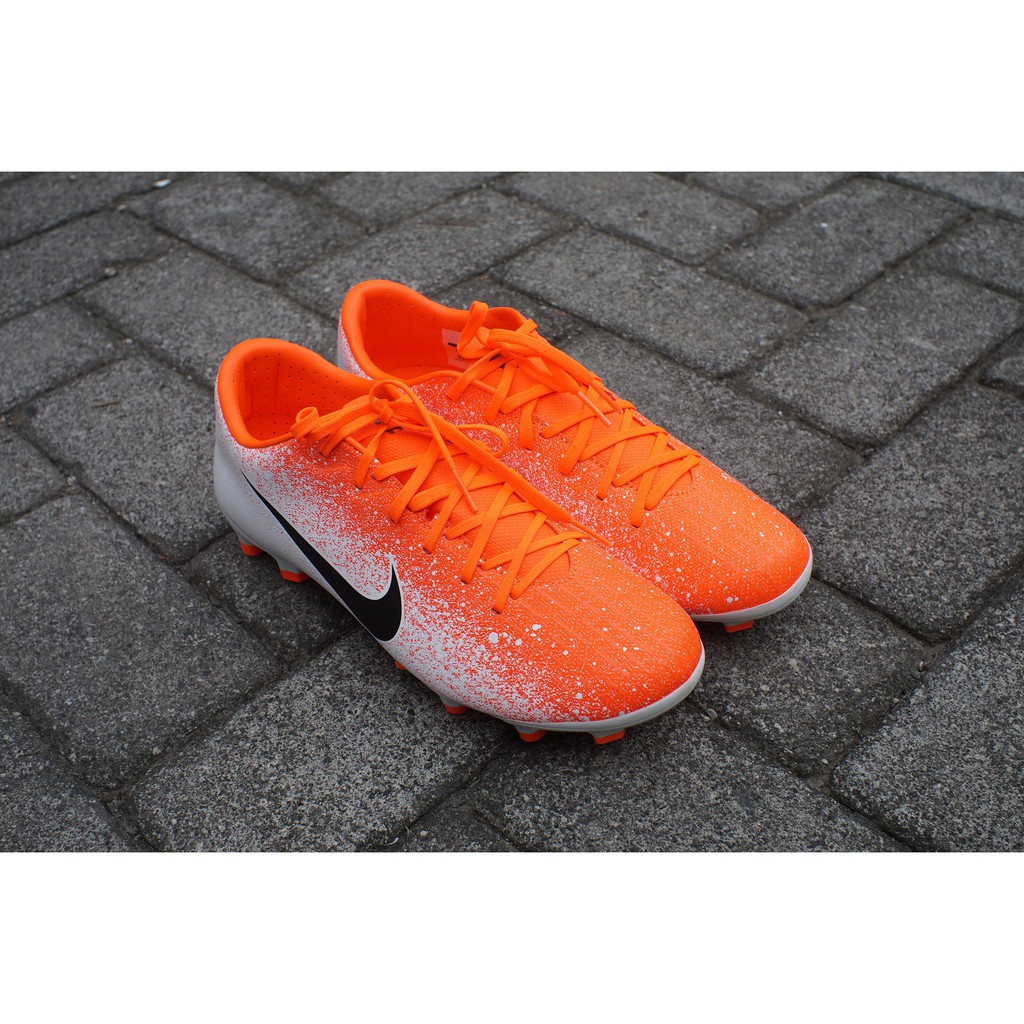 sepatu bola nike vapor 13