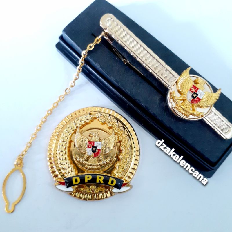 Jual PIN DPRD DAN JEPITAN DASI GARUDA | Shopee Indonesia