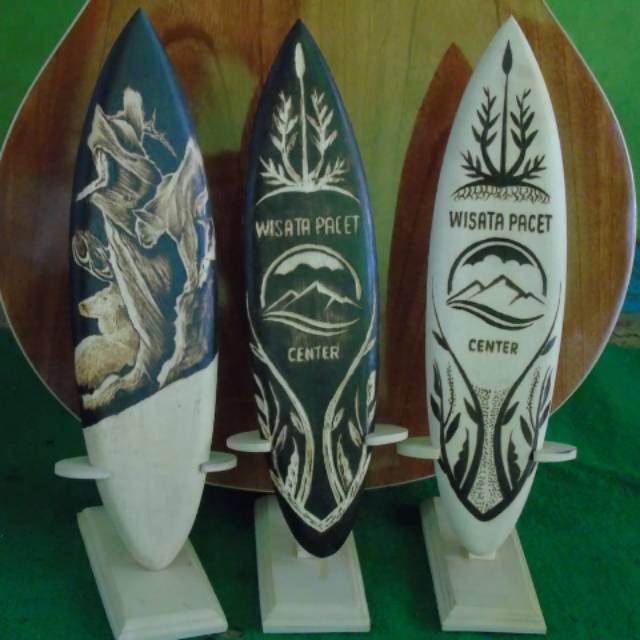 Jual Menawan !!!, Miniatur Selancar (Lukis Bakar) | Shopee Indonesia