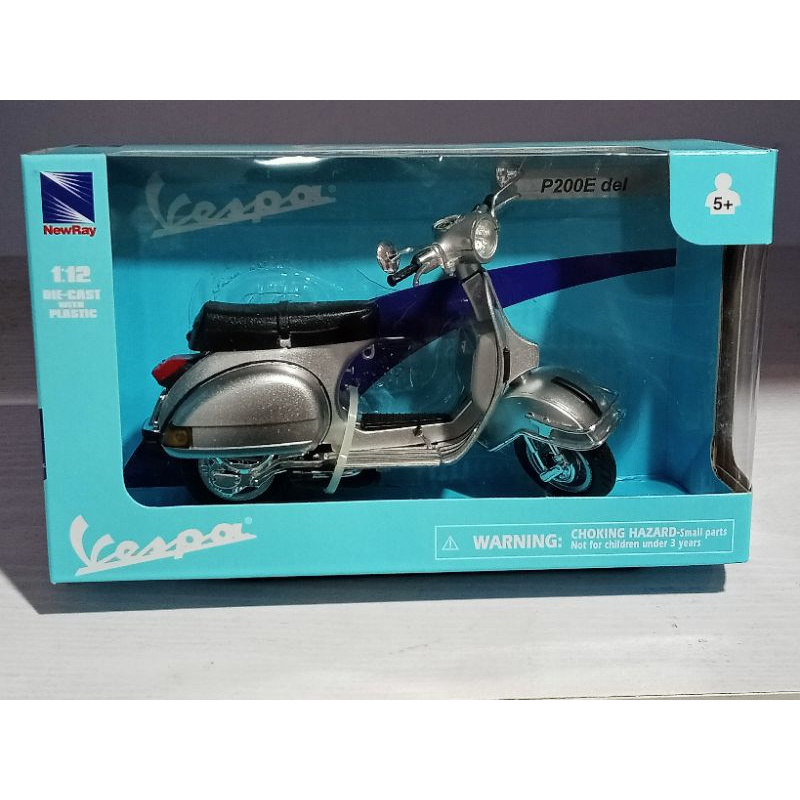 Jual Newray skala 1:12 Vespa P200E Silver | Shopee Indonesia