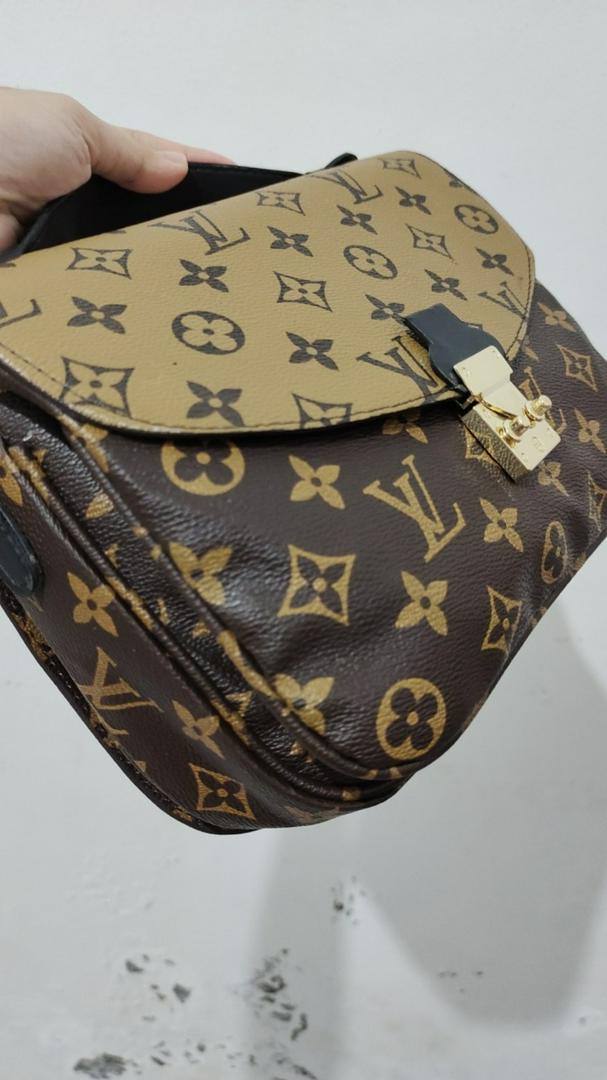 Jual Tas Louis-vuitton Lorette di lapak silmi382