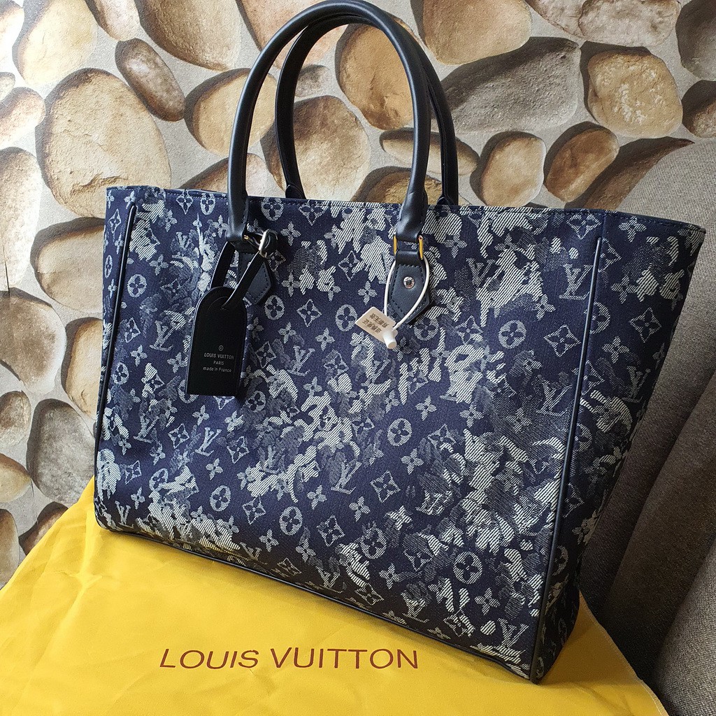 Jual TAS BRANDED IMPORT, Louis Vuitton LV Grand Sac Monogram Tapestry Uk.  43 cm