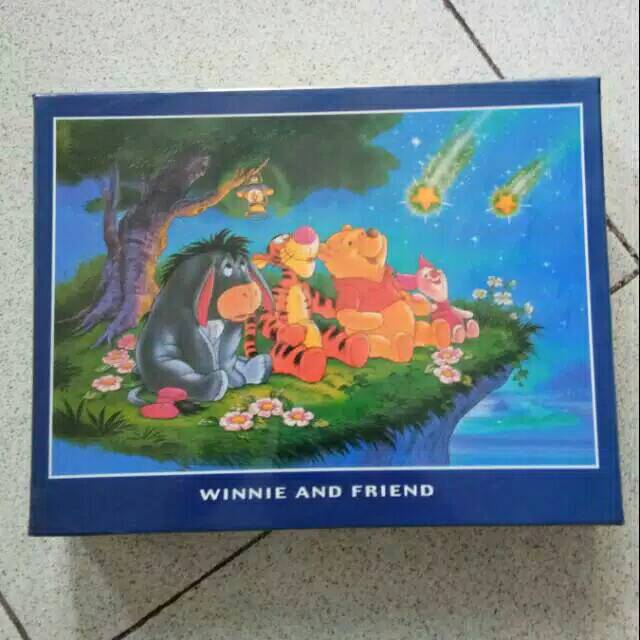 Jual PUZZLE WINNIE THE POOH AND FRIEND 1000PCS glowing. | Shopee Indonesia