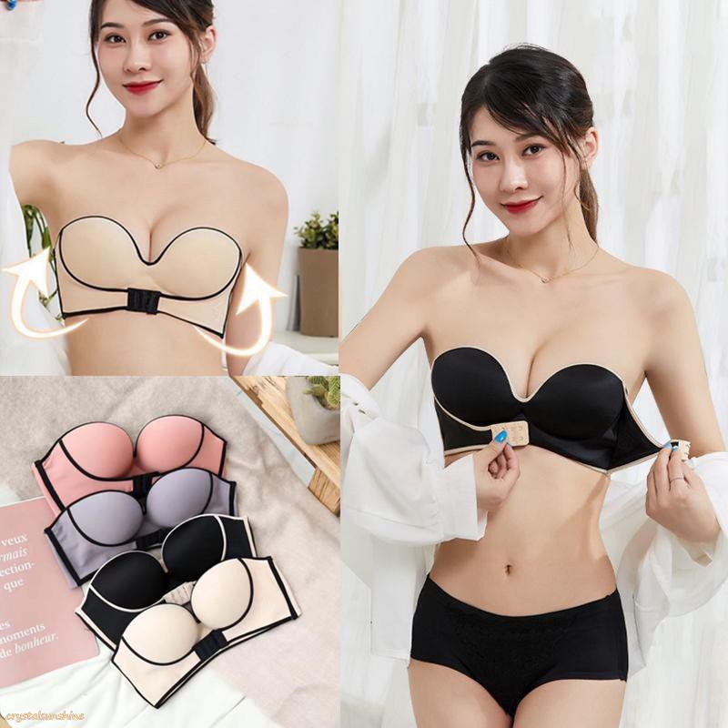 Yang satu pas dipakai nyamannya seakan tak memakai bra, yang satunya lagi  desainnya gemesh dan ada tali strapnya. Hmm, Seamless Bra juga…